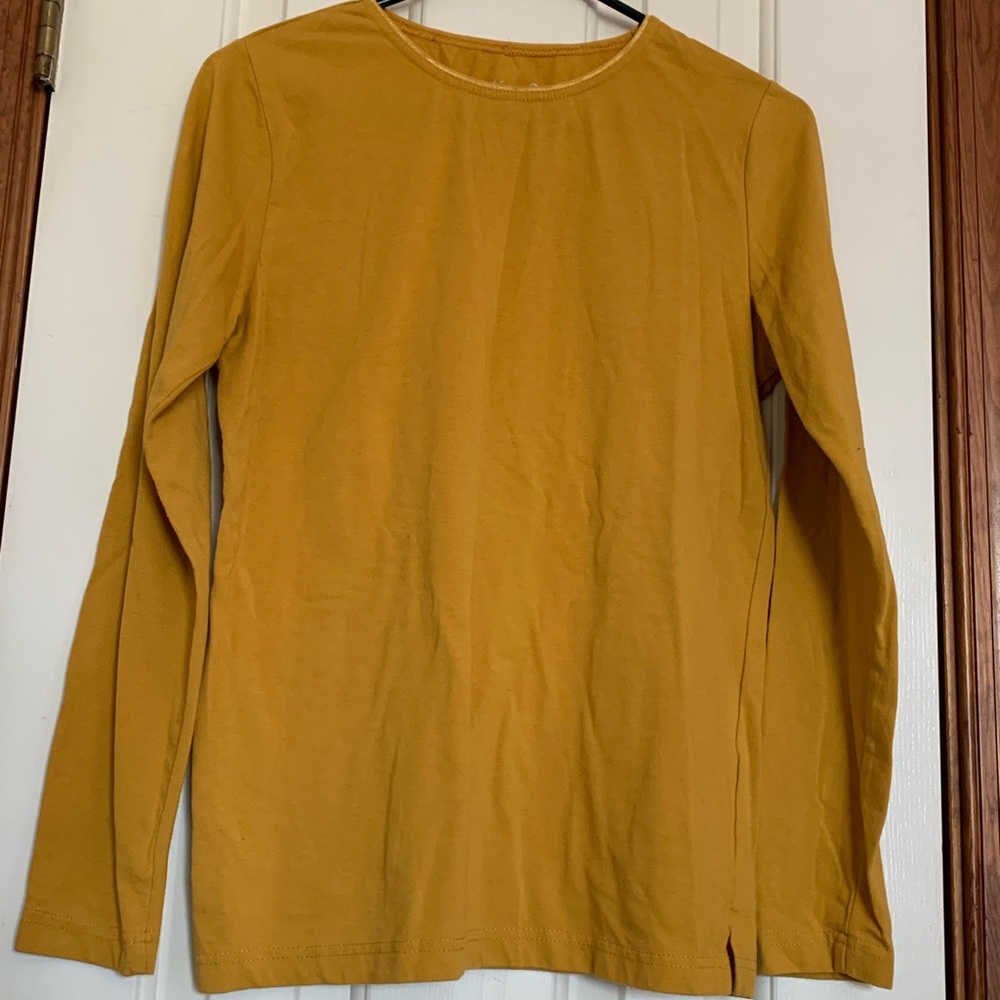 Mustard long sleeved tshirt